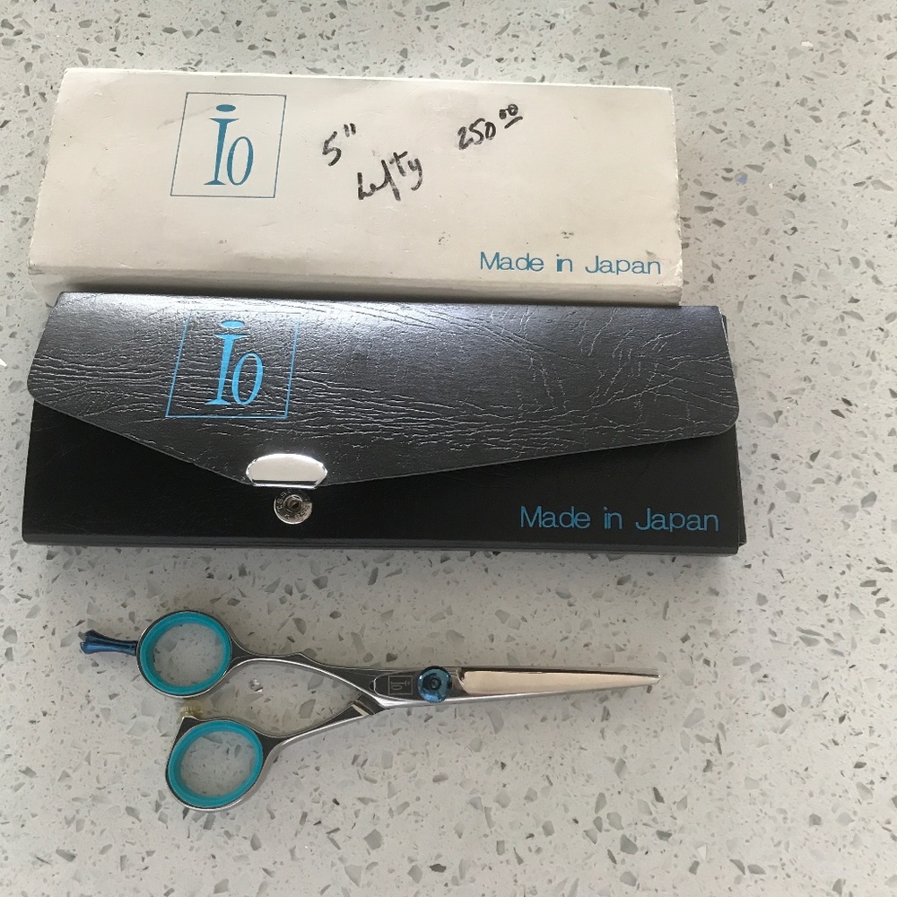 io left-handed offset scissor